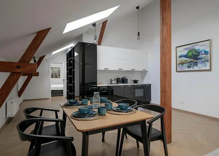 Modern Apartment In Riga Prestigious Quiet Center
